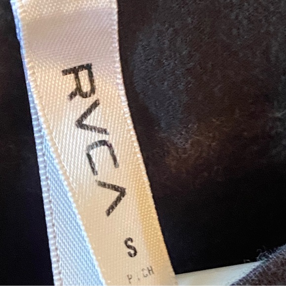 RVCA Stripe Long Sleeve - Picture 3 of 3